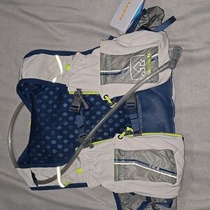 Nathan Hydration Running Vest NWT